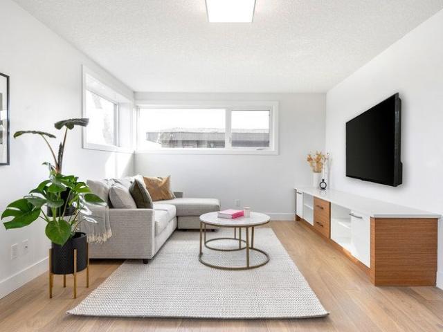 House for rent in Crescent Heights, Calgary