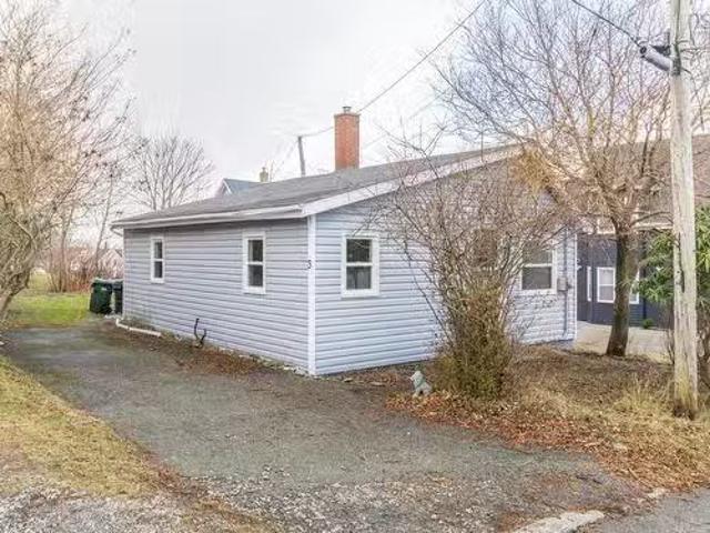 House for sale in Yarmouth, Nova Scotia