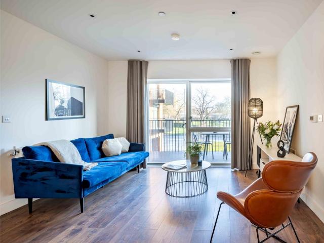 Apartment for rent in Roding Riverside, Greater London