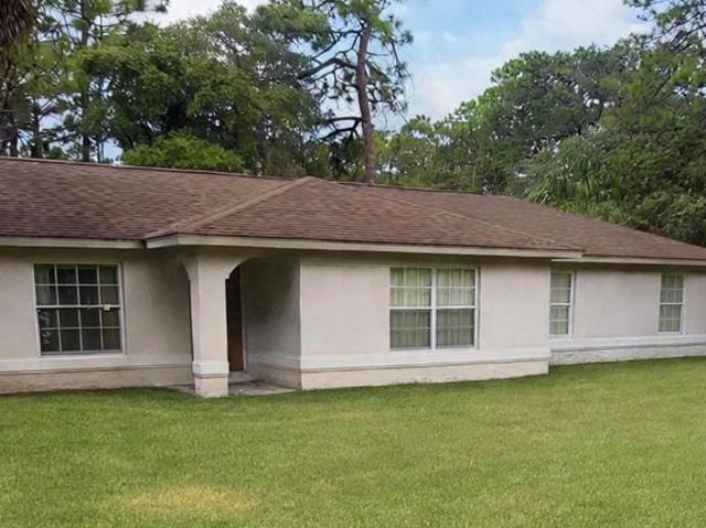 Room for rent in Moss Bluff, Marion County