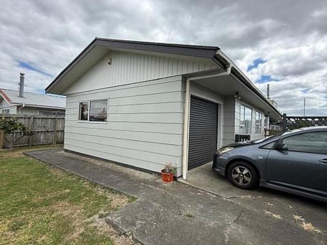 House for rent in Papakura
