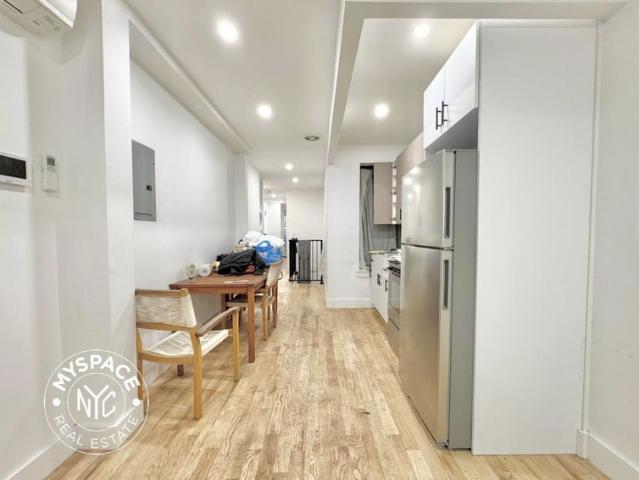 Room for rent in Arverne, New York