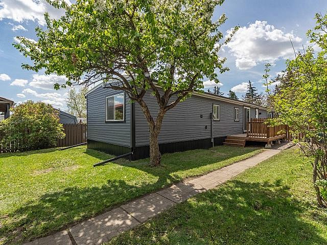 House for sale in Airdrie, Alberta