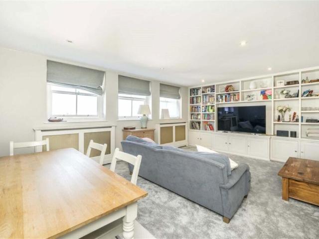 Flat for rent in Paddington, Westbourne Green