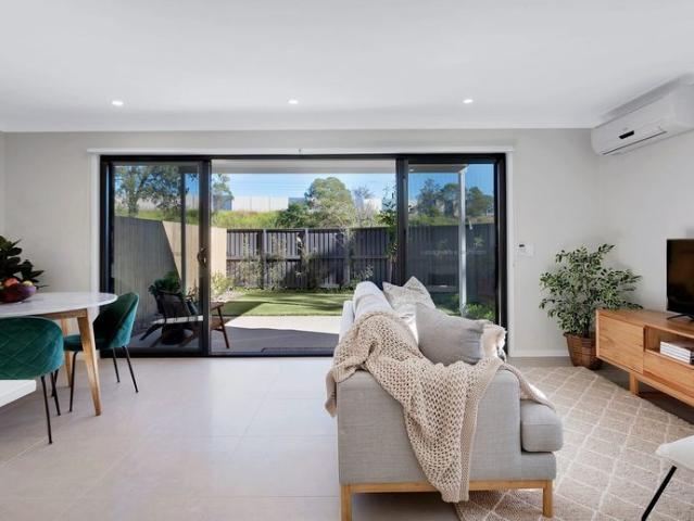 Townhouse for rent in Ellen Grove, Greater Brisbane