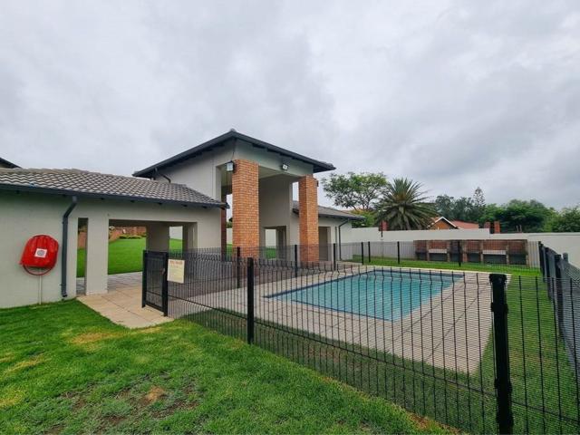 Apartment for rent in Noordwyk, City of Johannesburg Metropolitan Municipality