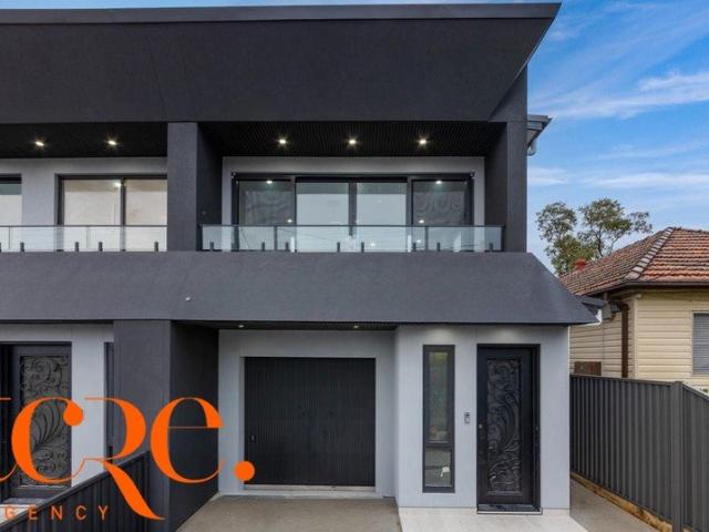 Duplex for rent in Sydney, New South Wales