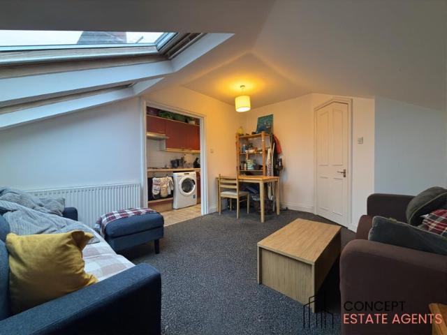 Apartment for rent in Furzedown, Greater London