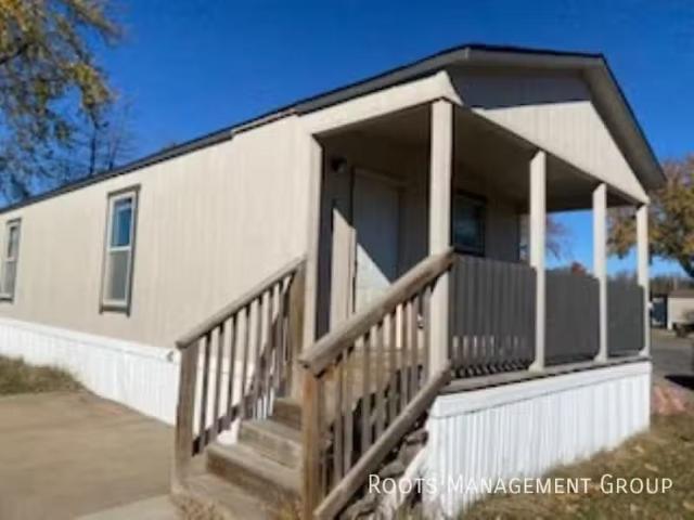Condo for rent in Shawnee Mission