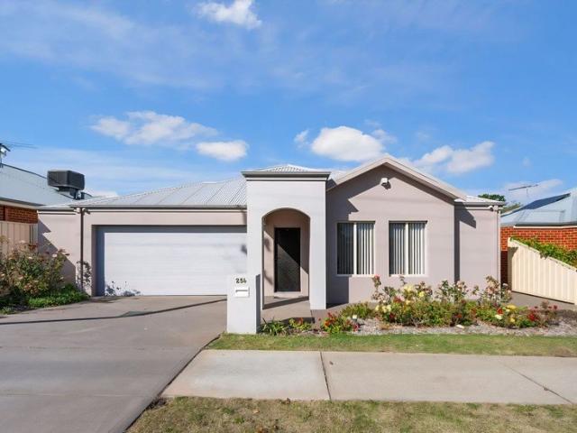 House for rent in Kewdale, Western Australia
