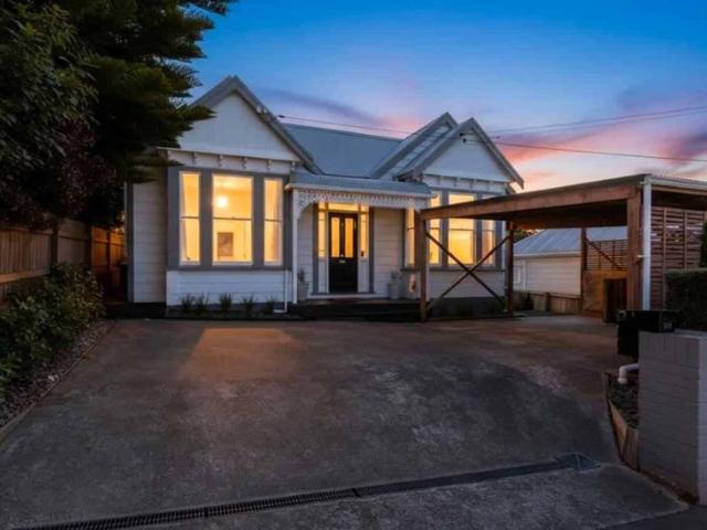 House for rent in Otakou