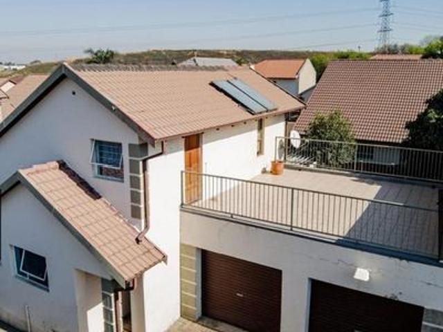 House for sale in Edenvale