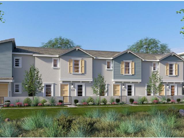 Townhouse for sale in Fontana