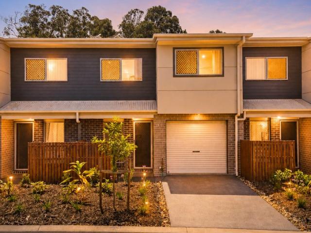 Townhouse for rent in Toombul, Queensland