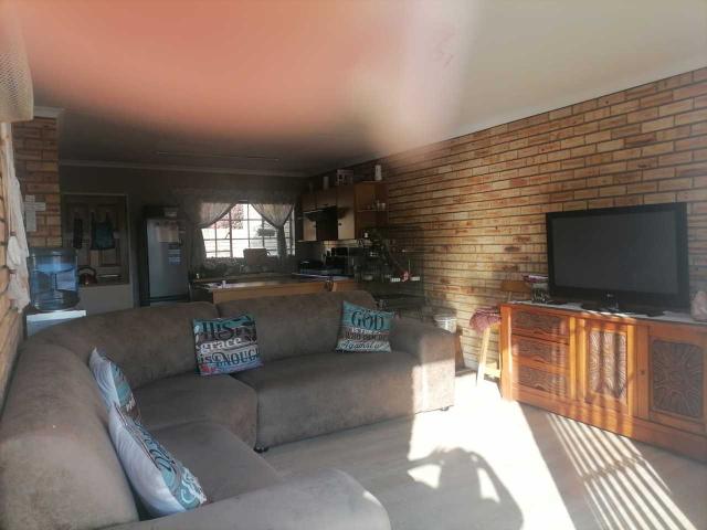 Townhouse for rent in Kagiso, Gauteng