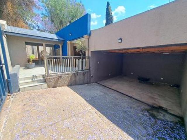 House for rent in Waterkloof, Gauteng