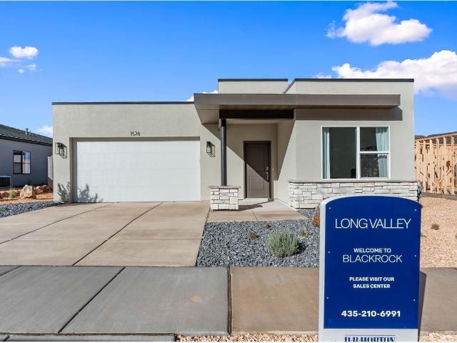House for sale in Washington, Utah