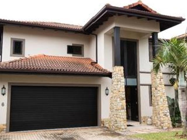 Townhouse for sale in Umhlanga