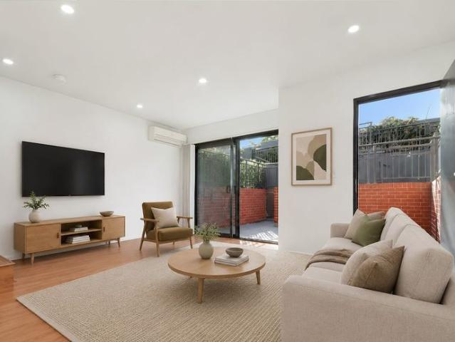 Townhouse for rent in Thornleigh, Sydney
