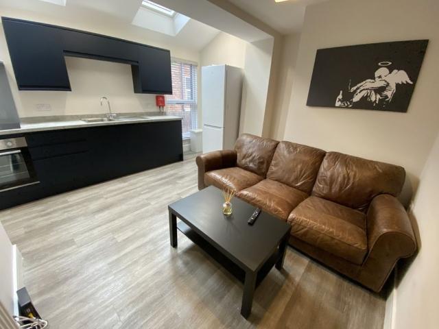 Room for rent in Abbey Park, Barton In Fabis