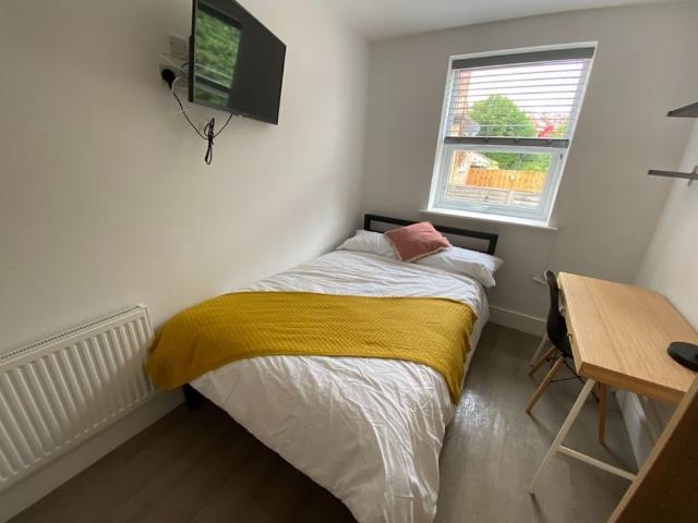 Room for rent in Abbey Park, Barton In Fabis