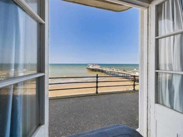 Apartment for sale in Cromer, Comers