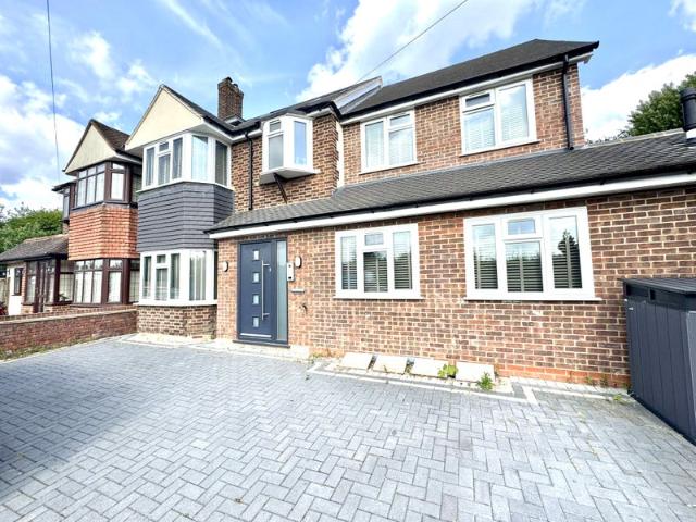 Apartment for rent in London Borough of Ealing, Greater London