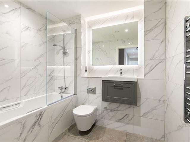 Apartment for sale in Bluebell, North Tipperary