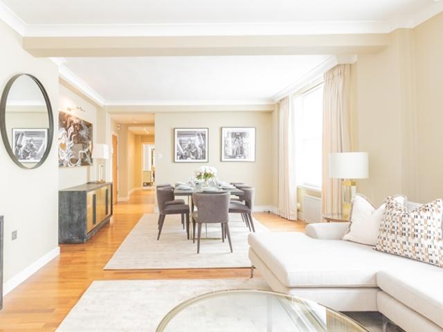 Apartment for rent in Mayfair, Greater London