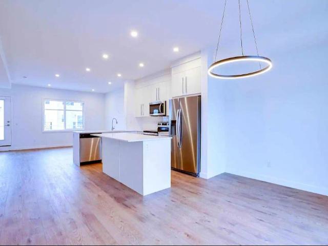 Townhouse for rent in Savanna, Calgary