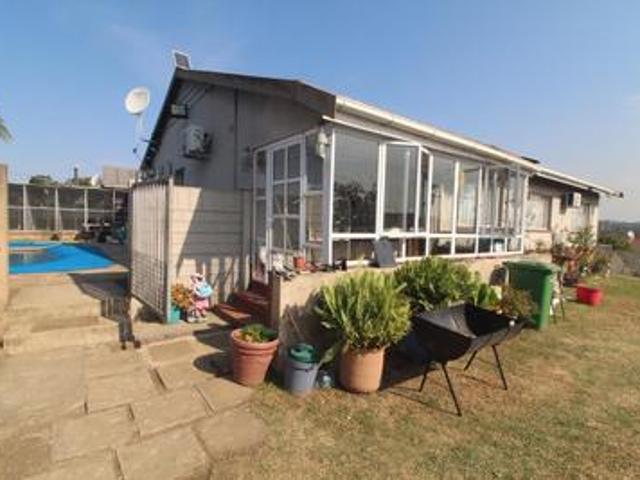 House for sale in Queensburgh, Kwazulu-natal