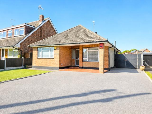 House for rent in Ramsden Crays, Crays Hill