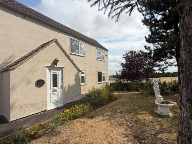 House for rent in Elmfield, Leicestershire