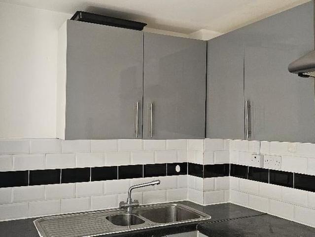 House for rent in Croydon, Broad Green