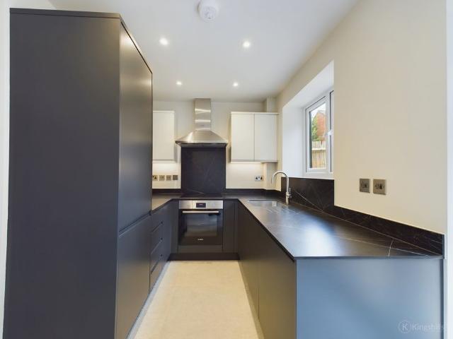 House for rent in High Wycombe, Castlefield