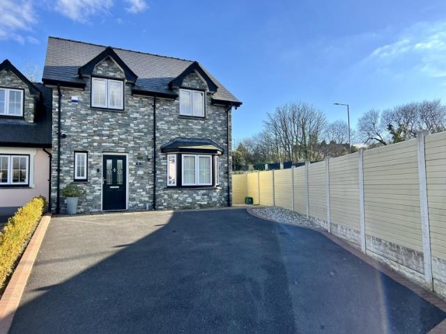 House for rent in Llanllawddog, Llanpumsaint