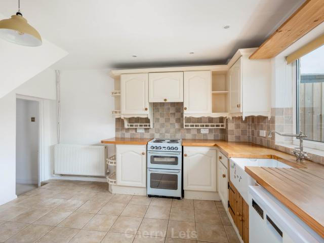 House for rent in Kings Sutton, Northamptonshire