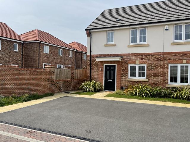 House for rent in Pinders Heath, West Yorkshire