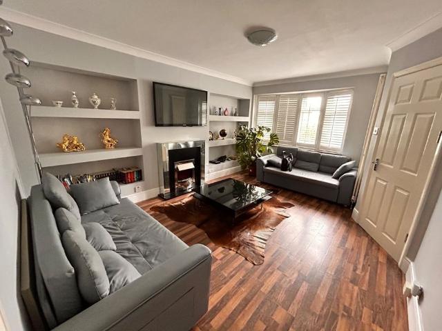 Apartment for rent in Charlton, Greater London