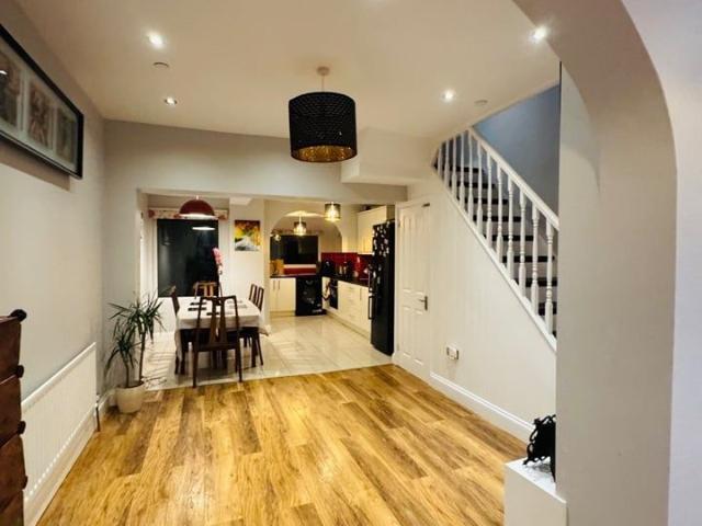 Apartment for rent in London Borough of Croydon, Thornton Heath