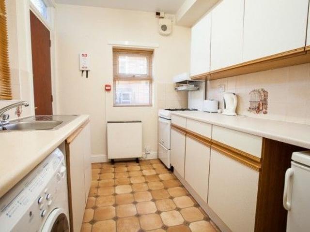 Room for rent in Beckett Park, Burley