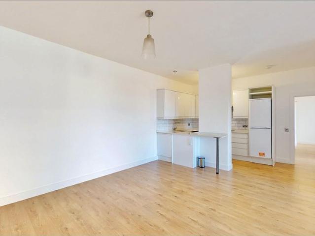Apartment for rent in North Finchley, Greater London
