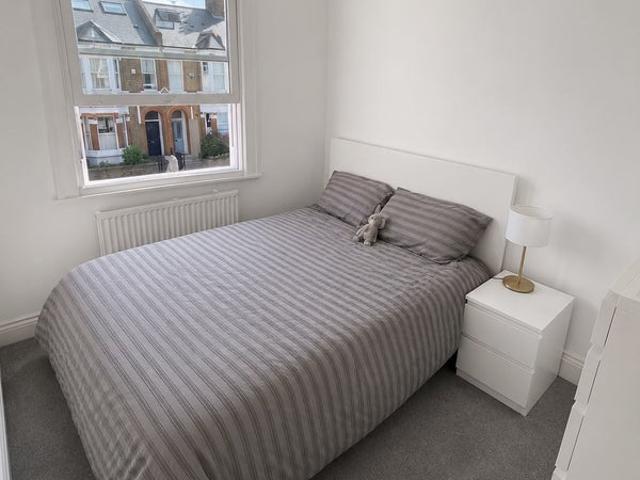 Apartment for rent in Battersea, Greater London