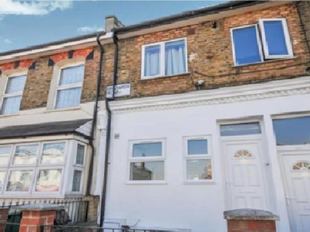 Apartment for rent in Peckham, Greater London