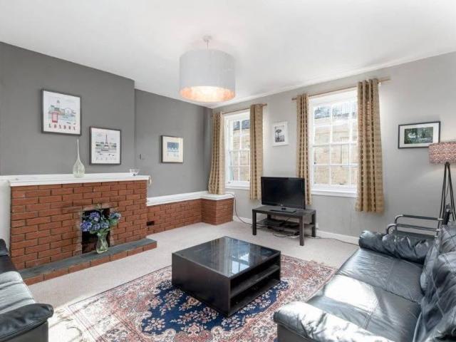 Apartment for rent in Piershill, Scotland
