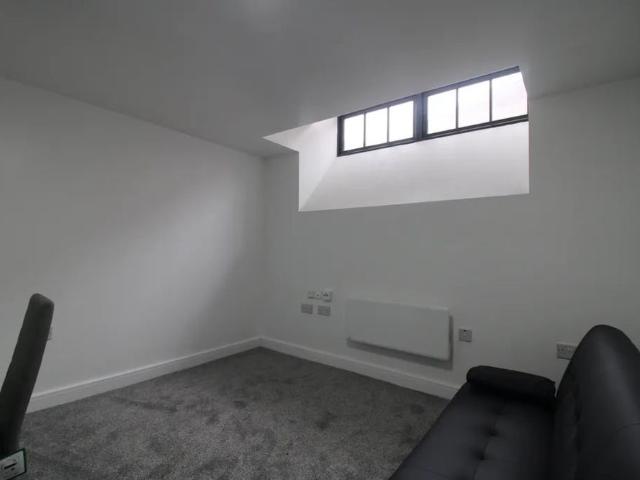 Apartment for rent in Lenton Abbey, Haddon