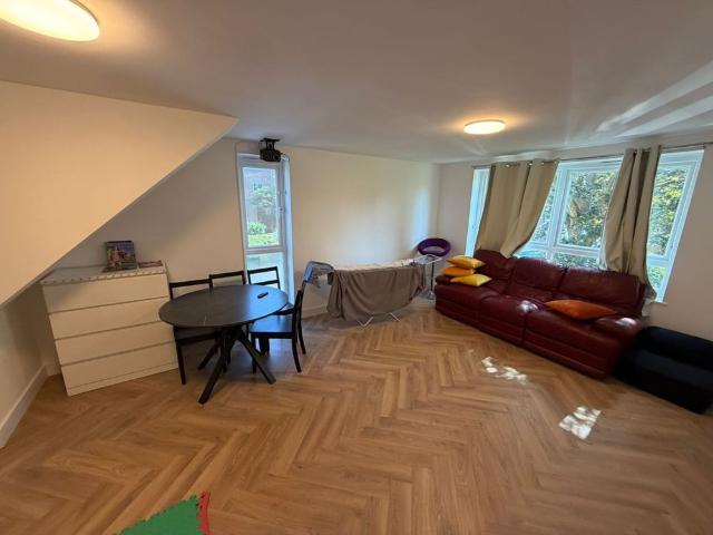 Apartment for rent in London Borough of Croydon, Greater London