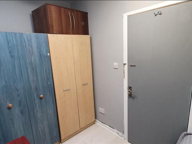 Apartment for rent in London Borough of Ealing, Cat Hill