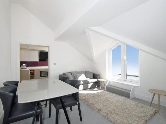 Apartment for rent in Streatham, Greater London
