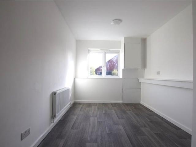 Apartment for rent in London Borough of Croydon, Greater London